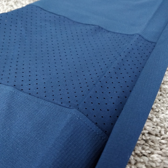 BNWT Under Armour pants Size Medium - Picture 3 of 3